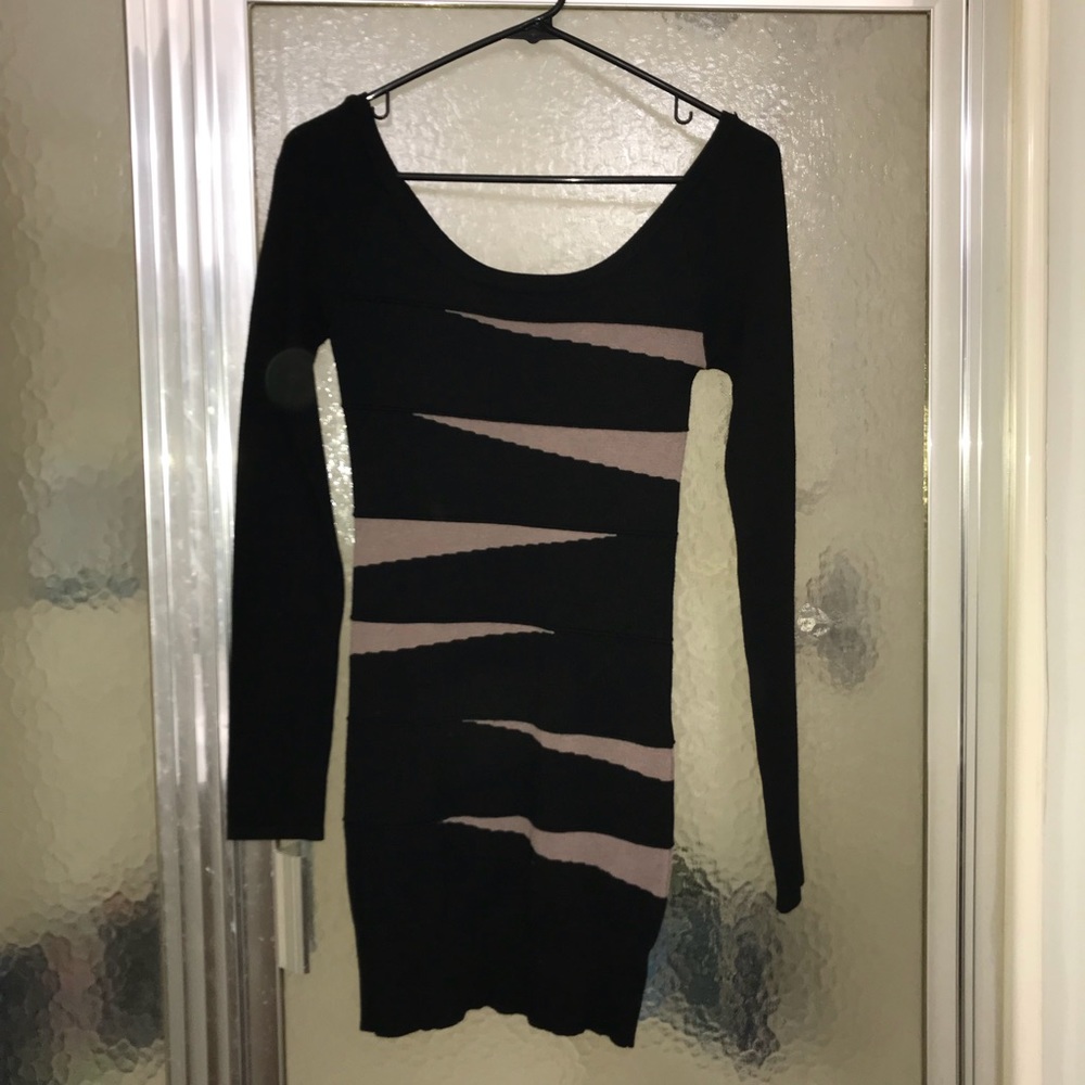 Xhilaration Long sleeve Body-con dress
